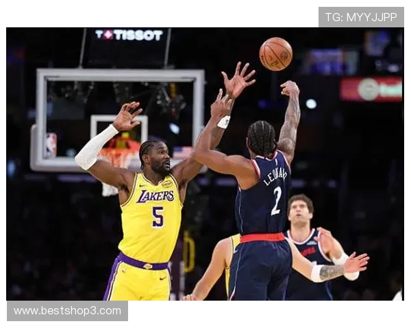 快船背靠背憾负湖人连损三主力 快船背靠背憾负湖人连损三主力